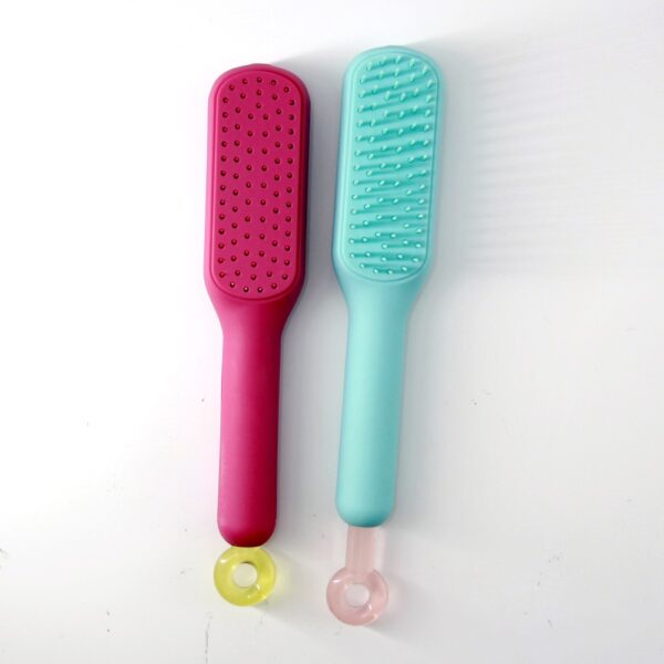 BY-044 retractable self clean hair brush size 22x4cm